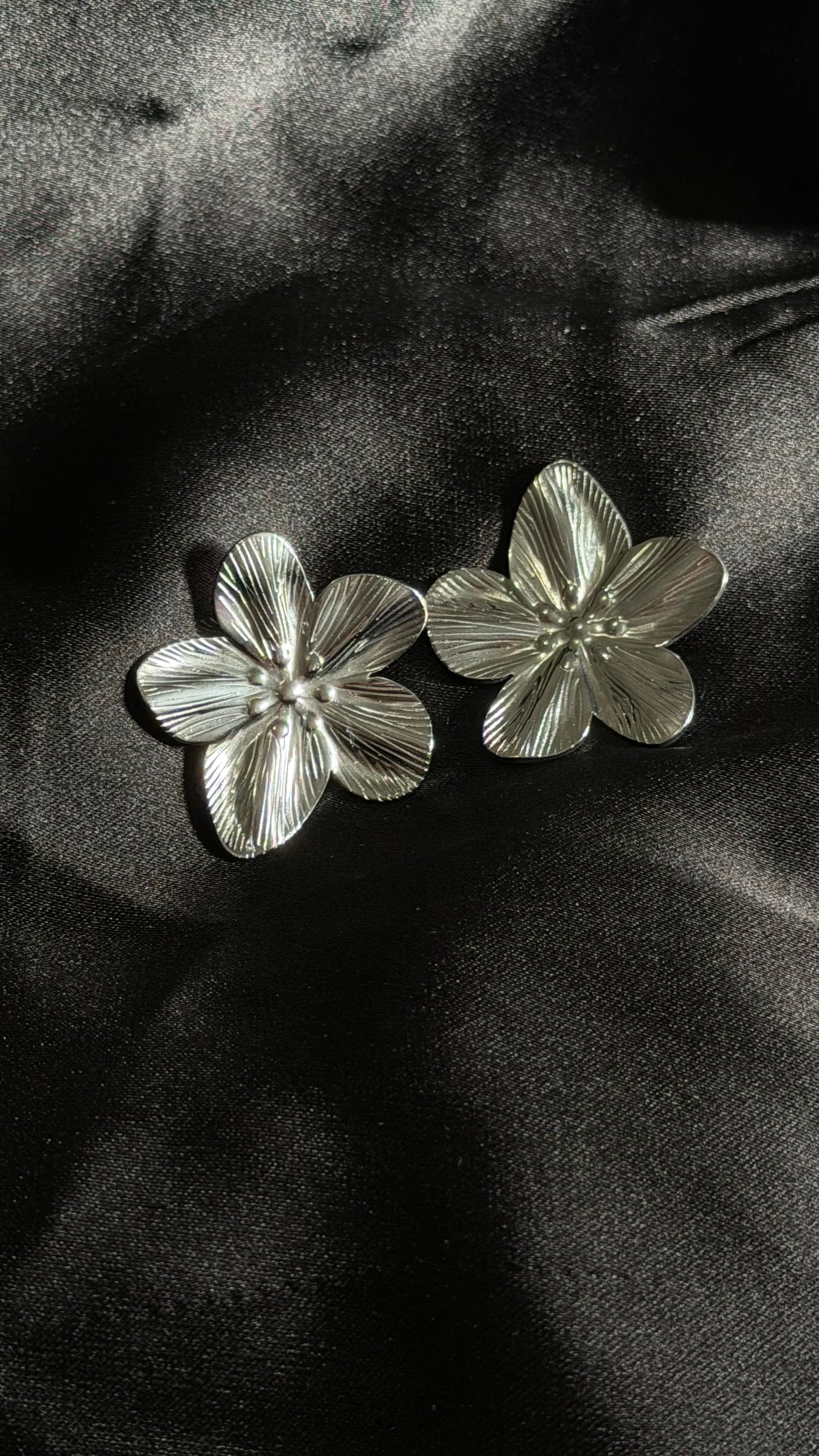 Silver Flower Earrings