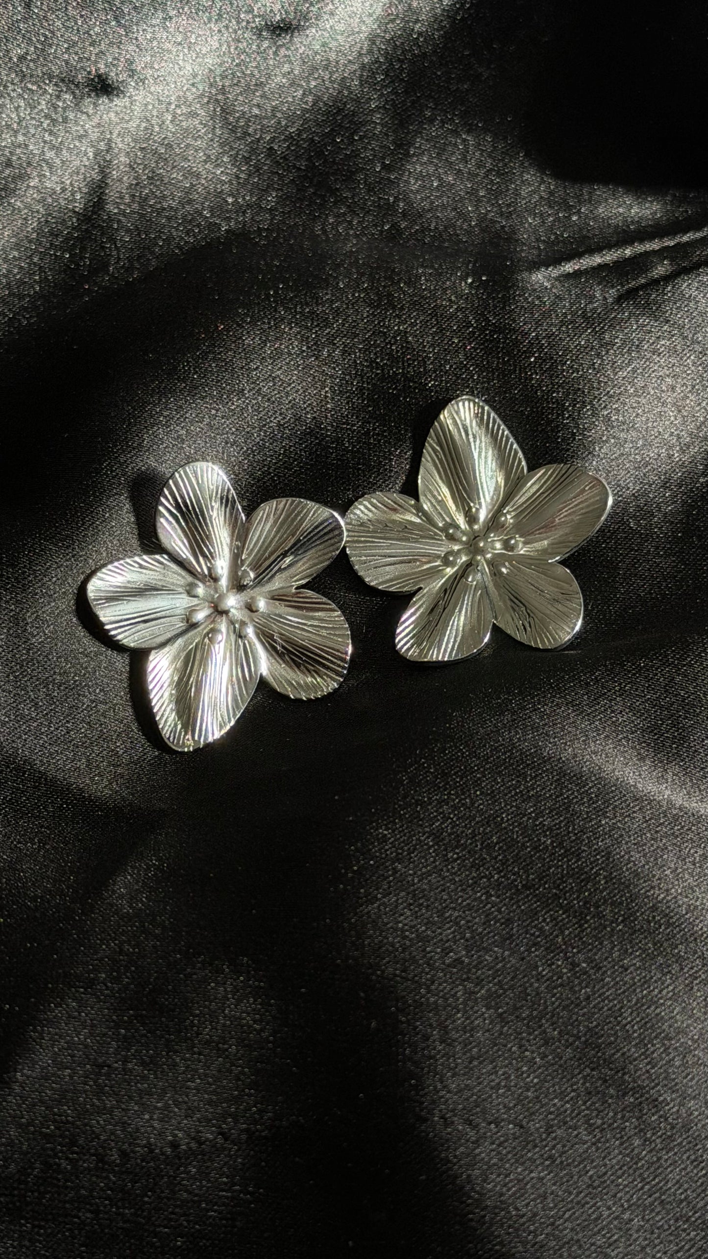 Silver Flower Earrings