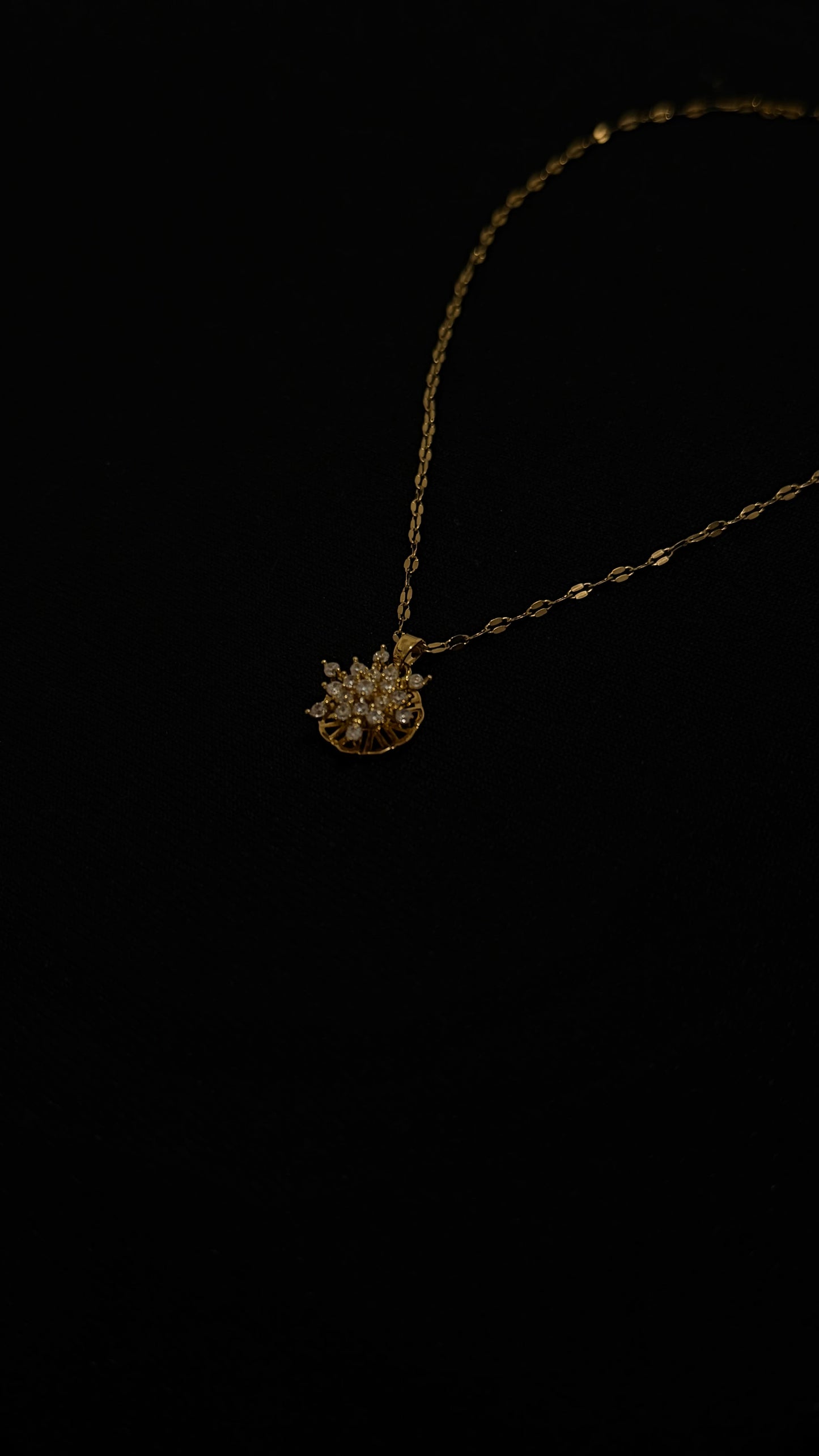 Spinning Bloom Gold Necklace