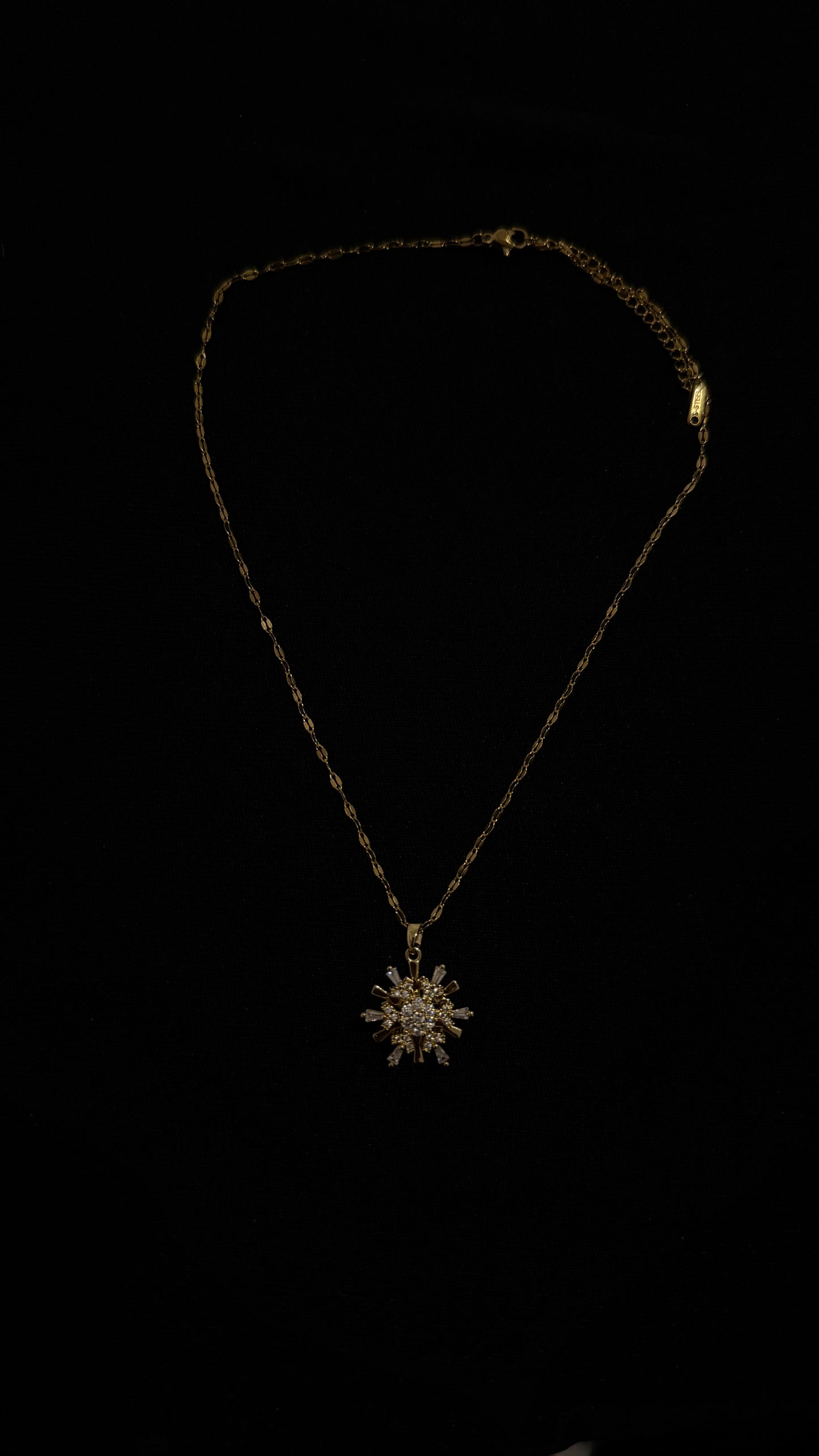 Spinning Snowflake Necklace